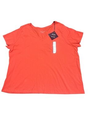 Ava & Viv Coral V-Neck Short Sleeve Tee